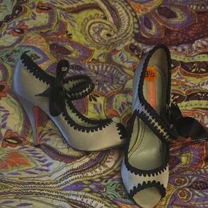 Betsey Johnson Gray Peep-Toe Heels with Black Trim and Red Soles